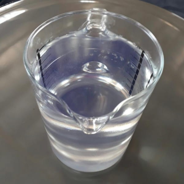 تصویر 3 از خرید و قیمت پارافین  مایع  صنعتی شفاف + فروش صادراتی